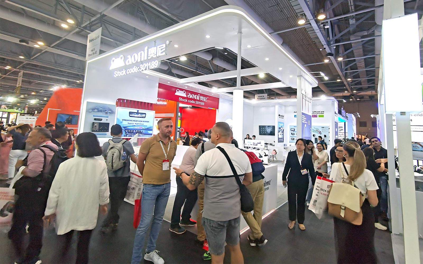 1728981281103556.jpg 香港展新闻封面-01.jpg